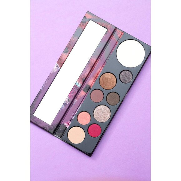 MAC Risk Taker Eyeshadow and Highlighter palette - Picture 3 of 10